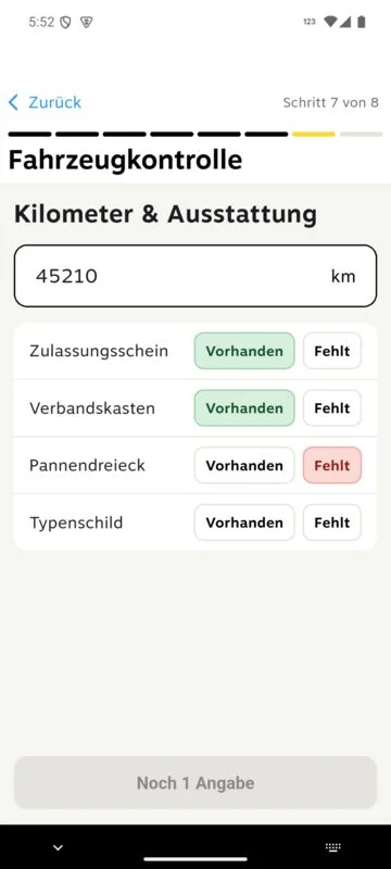 Application de flotte WUMS 3.1 : kilométrage et équipement « présent » ou « manquant » à l’étape 7 sur 8 (interface en allemand)