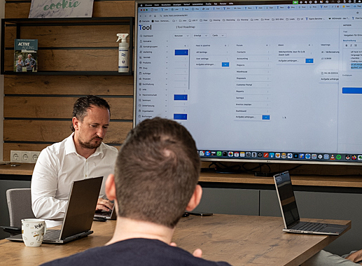 KI-gestütztes CRM und ERP