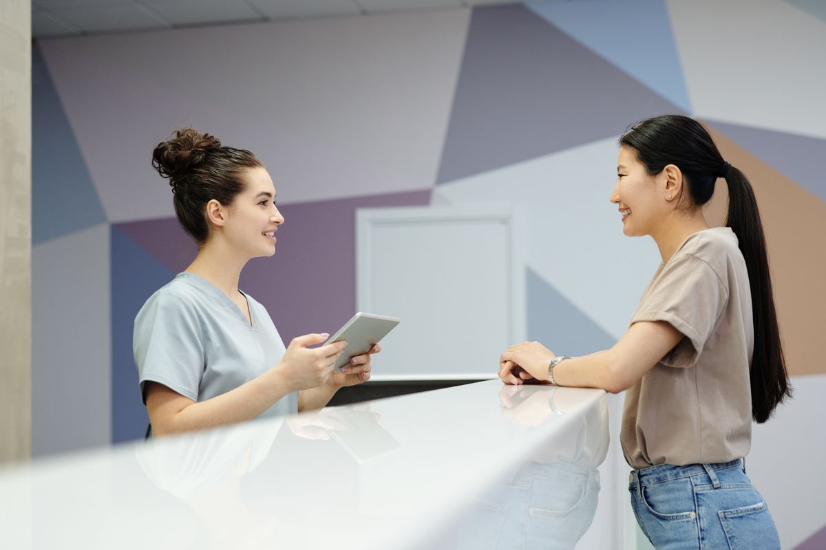Formulare, die den richtigen Ansprechpartner automatisch finden